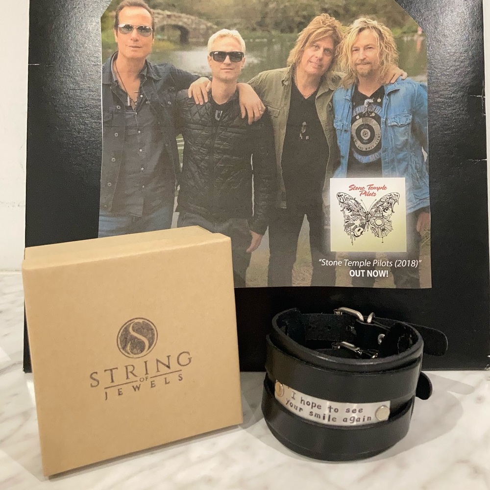 Custom Black Genuine Leather Cuff Bracelet STONE TEMPLE PILOTS 2018 album Song🎵
